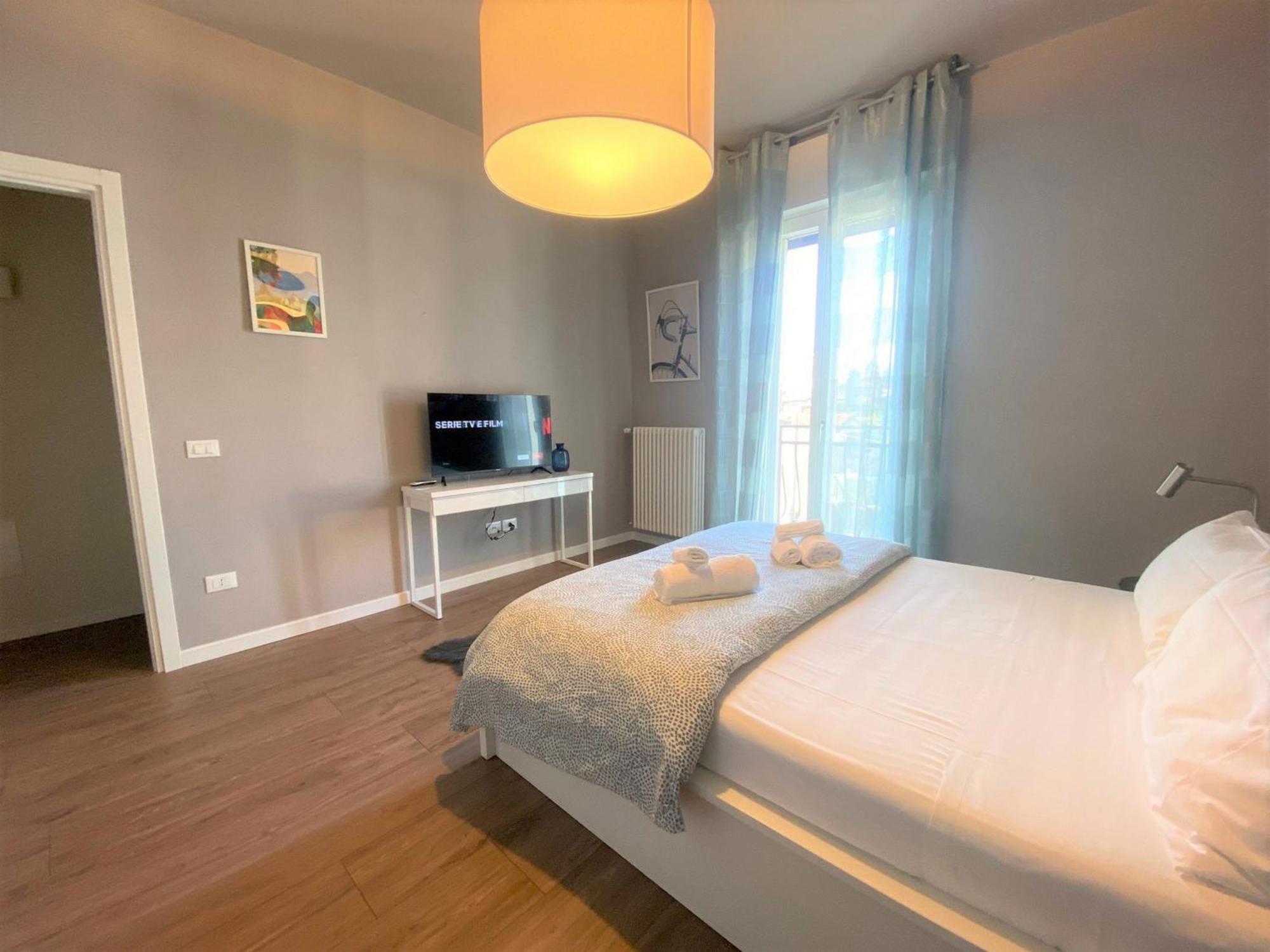 Desenzanoloft Official Partner Marriott Homes & Villas - Bacco Family Apartment Desenzano del Garda Exterior photo