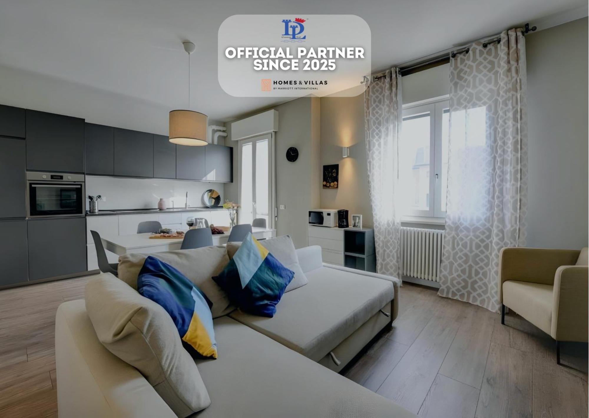Desenzanoloft Official Partner Marriott Homes & Villas - Bacco Family Apartment Desenzano del Garda Exterior photo